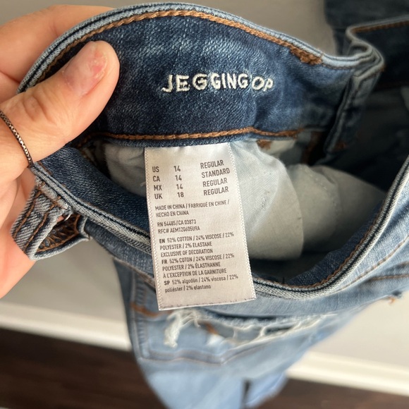 Distressed Blue Jeans - Picture 7 of 8